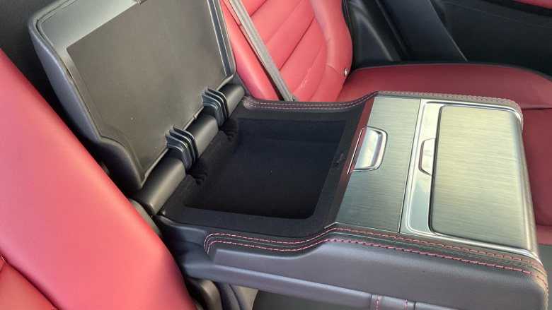 MG Hs 1.5 T-GDI Exclusive 5dr DCT Petrol Hatchback